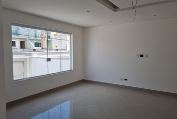 Sobrado novo à venda na Vila Pereira Barreto na Rua Doutor Osvaldo Urioste 194