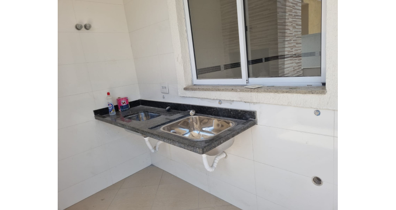 Sobrado novo à venda na Vila Pereira Barreto na Rua Doutor Osvaldo Urioste 194