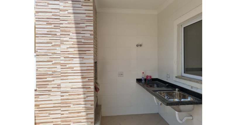 Sobrado novo à venda na Vila Pereira Barreto na Rua Doutor Osvaldo Urioste 194