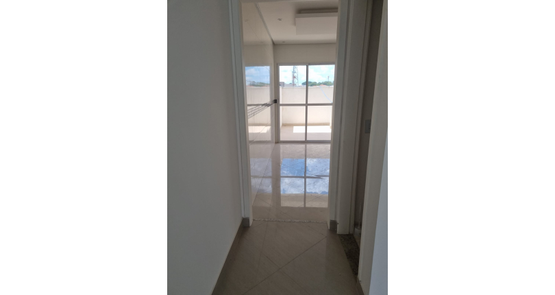 Sobrado novo à venda na Vila Pereira Barreto na Rua Doutor Osvaldo Urioste 194