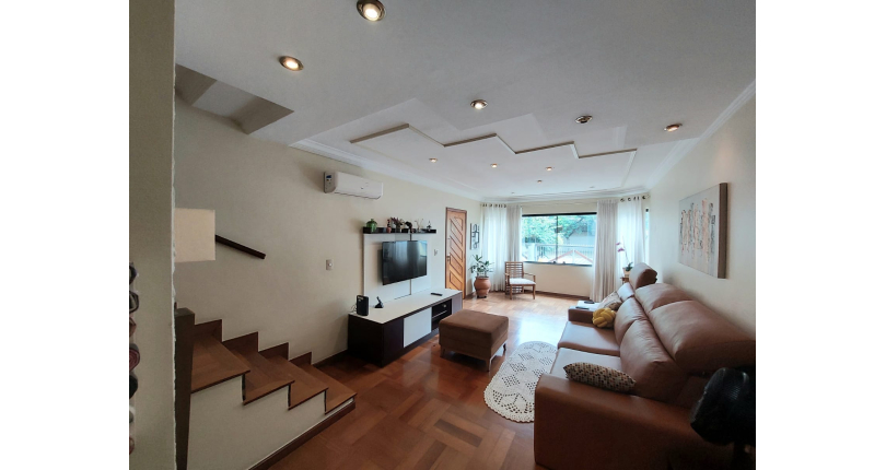 Sobrado à venda no City Pinheirinho na Rua Jose Mauro de Vasconcelos