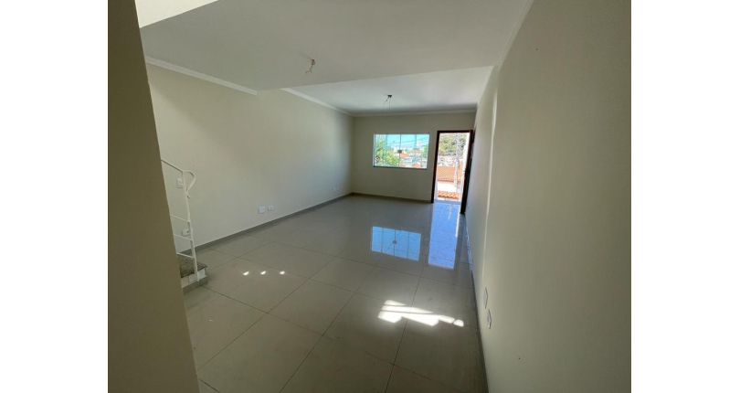 Sobrado à venda Rua Severino Chagas da Silva, Jardim Santo Elias - Imóveis à Venda