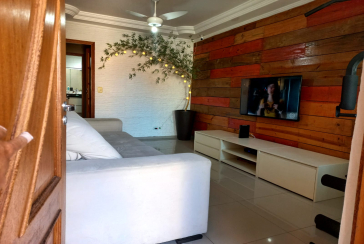 Sobrado à venda no Jaraguá na Rua Mar Alto