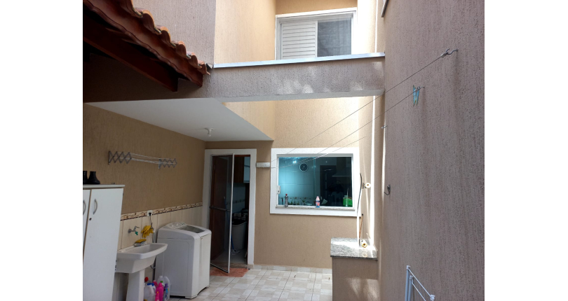 Sobrado à venda no Jaraguá na Rua Mar Alto