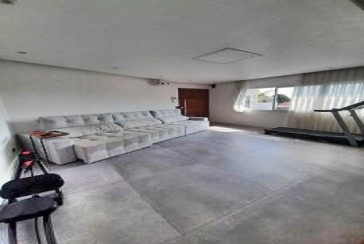 Belo Sobrado à Venda no Parque São Domingos na Rua Amílcar Barbuy