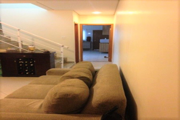 Sobrado à venda na Vila dos Remédios na Rua Físico Lawrence