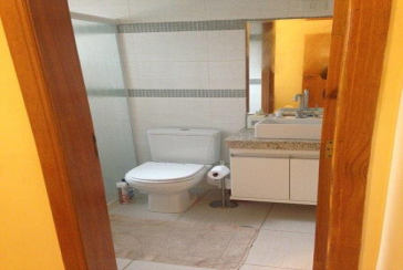 Sobrado à venda na Vila dos Remédios na Rua Físico Lawrence