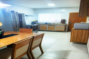 Sobrado à venda na Vila dos Remédios na Rua Físico Lawrence