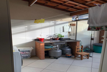 Sobrado à venda no Jardim Regina na Rua Doutor Almeida Soares