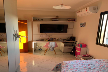 Sobrado à venda no Jardim Regina na Rua Doutor Almeida Soares