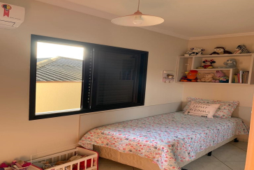 Sobrado à venda no Jardim Regina na Rua Doutor Almeida Soares