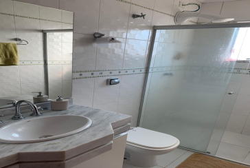 Sobrado à venda no Jardim Regina na Rua Doutor Almeida Soares