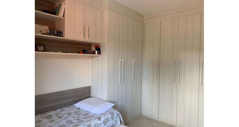 Sobrado à venda no Jardim Regina na Rua Doutor Almeida Soares