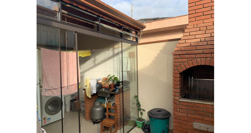 Sobrado à venda no Jardim Regina na Rua Doutor Almeida Soares