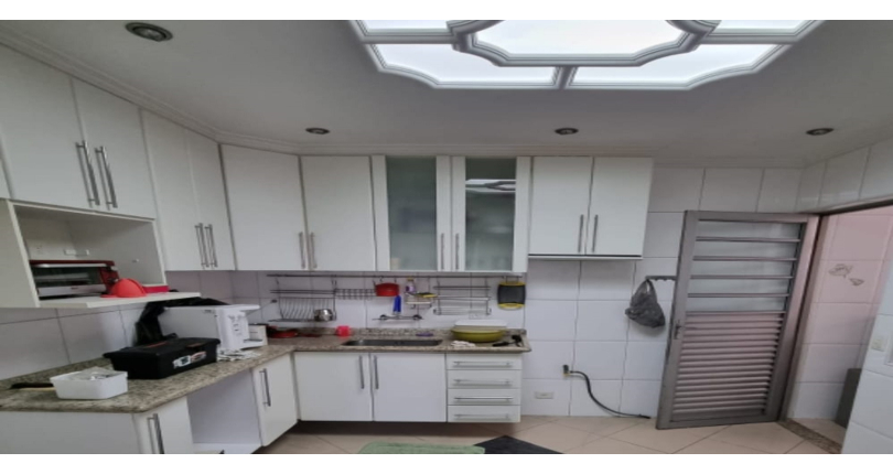 Sobrado á venda no Parque São Domingos na Rua João Puglisi