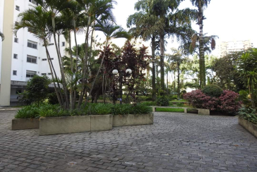 Apartamento à venda nas Perdizes na Rua Ministro Ferreira Alves 1031, no Condomínio Edifício Praça da Pompeia