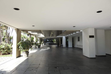 Apartamento à venda nas Perdizes na Rua Ministro Ferreira Alves 1031, no Condomínio Edifício Praça da Pompeia