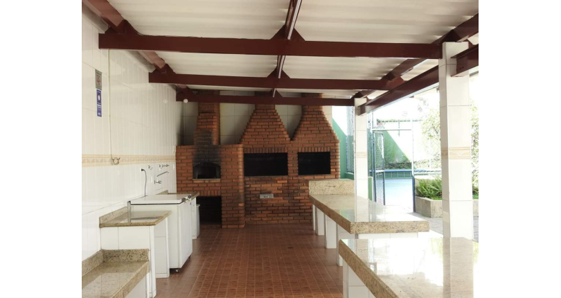 Apartamento à venda nas Perdizes na Rua Ministro Ferreira Alves 1031, no Condomínio Edifício Praça da Pompeia