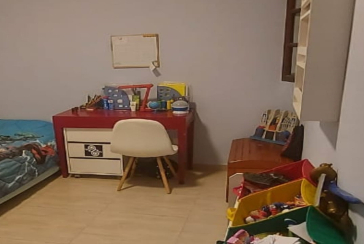 Sobrado à venda na Ayrosa na Rua Jandaia