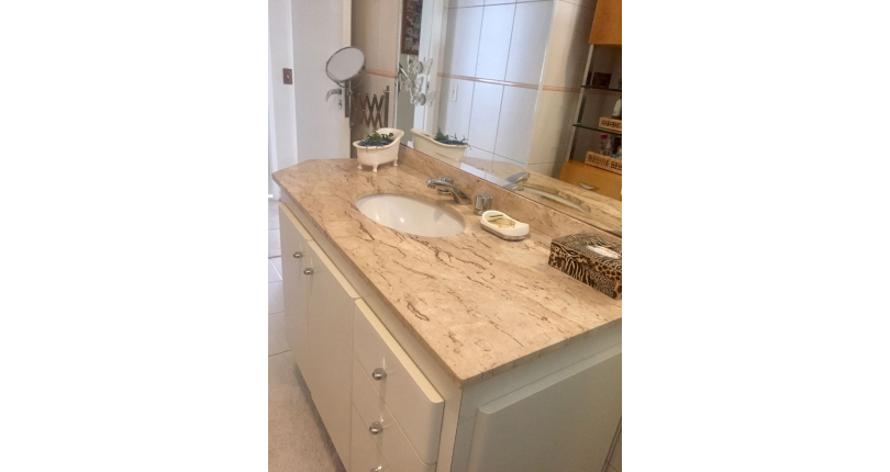 Apartamento à venda em Pinheiros na Rua Cônego Eugênio Leite 574 , no Condomínio Edifício Daisylin