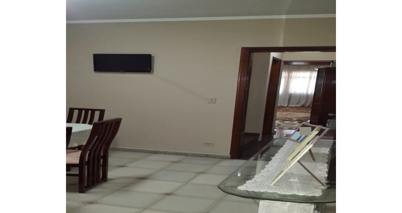  Sobrado à venda no Jardim Pinheiros na Rua Alessandro Araldi