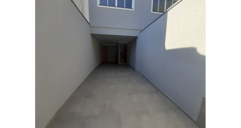 Sobrado à venda Rua Doutor André Peggion, 544 A, Jardim Regina - Imóveis à Venda