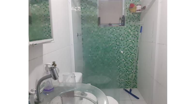 Sobrado à venda na Vila Zat na Rua Lago do Junco