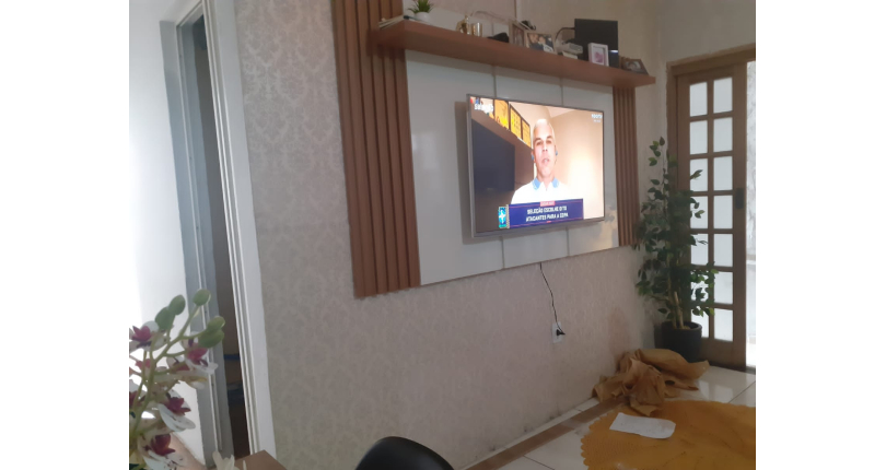 Sobrado à venda na Vila Zat na Rua Lago do Junco