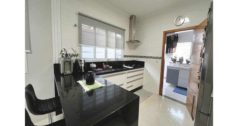 Sobrado à venda Rua Dona Herminda Borba Attuy, Parque São Domingos - Imóveis à Venda