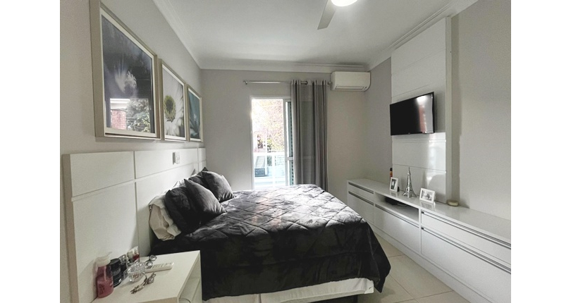 Sobrado à venda Rua Dona Herminda Borba Attuy, Parque São Domingos - Imóveis à Venda