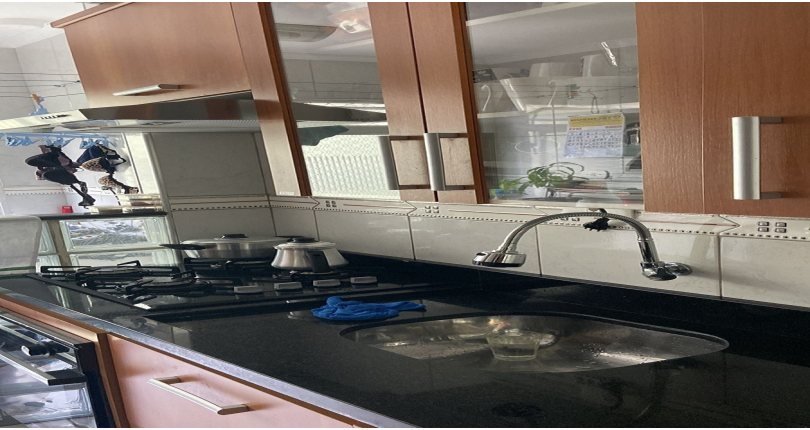 Apartamento à venda no Bairro Ayrosa na Rua João Marchetti 471