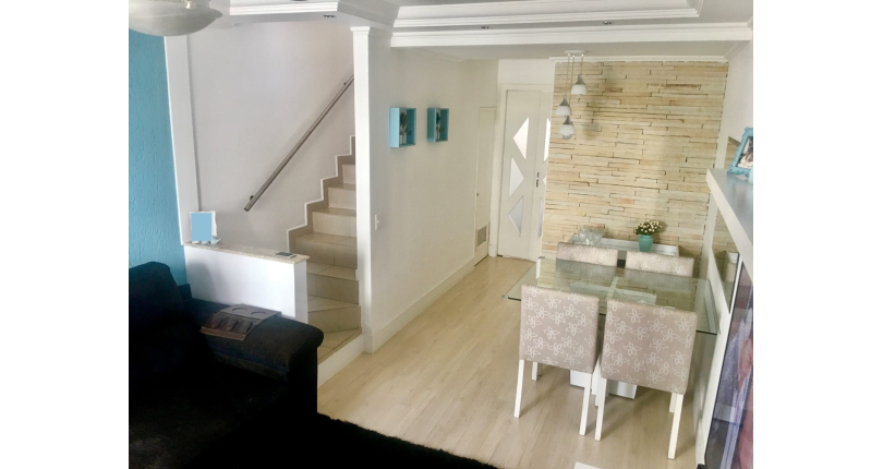 Sobrado à venda no Conjunto Residencial Vista Verde na Rua Desembargador Joaquim Bandeira de Melo 657