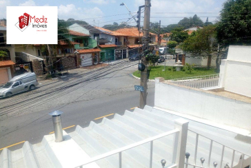 Sobrado à venda no Jardim Regina na Rua Stefano Mauser