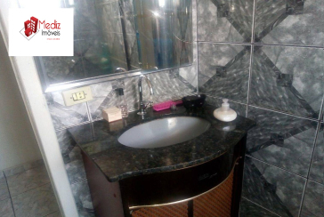 Sobrado à venda no Jardim Regina na Rua Stefano Mauser