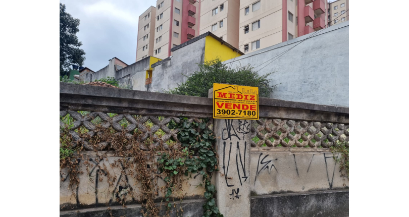 Ótimo Terreno à venda na Vila Mangalot na Rua Manoel Lopes da Cunha 82