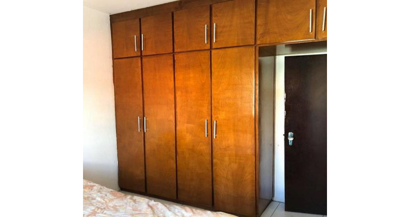 Sobrado à Venda na Vila Nilva na Rua Betim Pais Leme