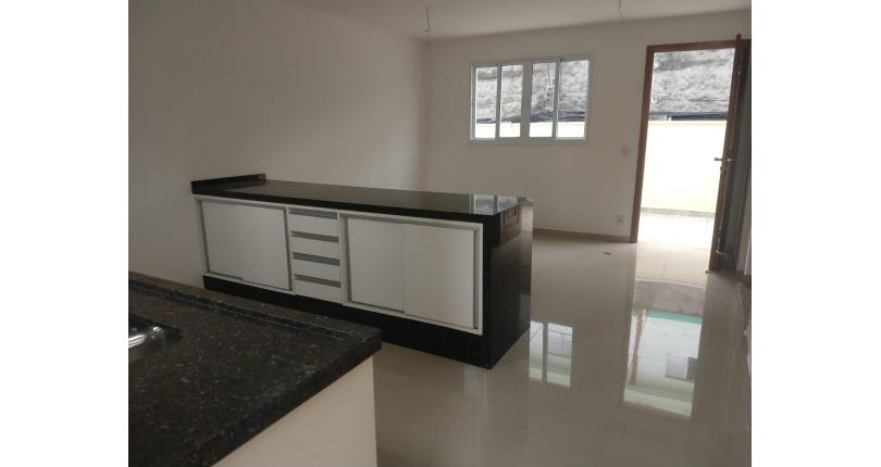 Belo Sobrado à venda na Vila Pereira Barreto na Rua Luís de Andrade 909 