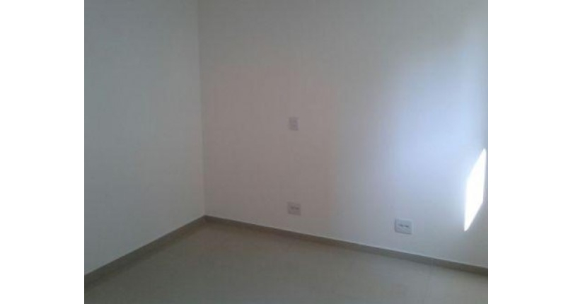  Sobrado à venda na Vila Pereira Barreto na Rua Luís de Andrade 909