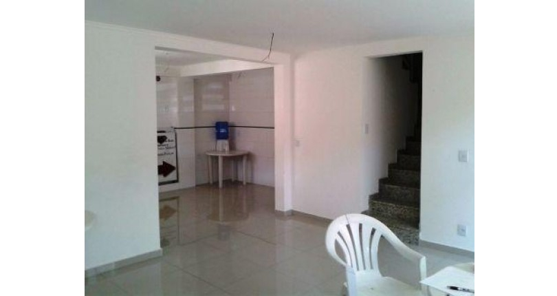  Sobrado à venda na Vila Pereira Barreto na Rua Luís de Andrade 909