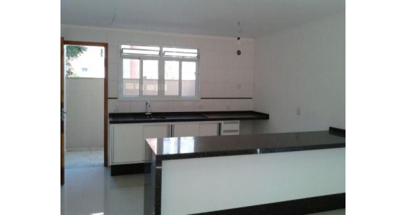  Sobrado à venda na Vila Pereira Barreto na Rua Luís de Andrade 909