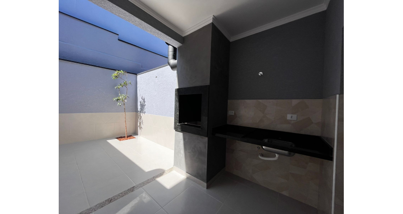 Sobrado novo á venda no Parque São Domingos na Rua Jose Amaro Peçanha 278