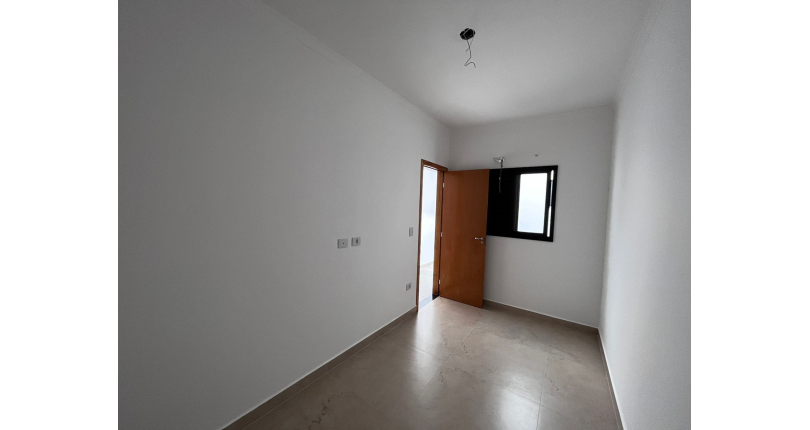 Sobrado novo á venda no Parque São Domingos na Rua Jose Amaro Peçanha 278