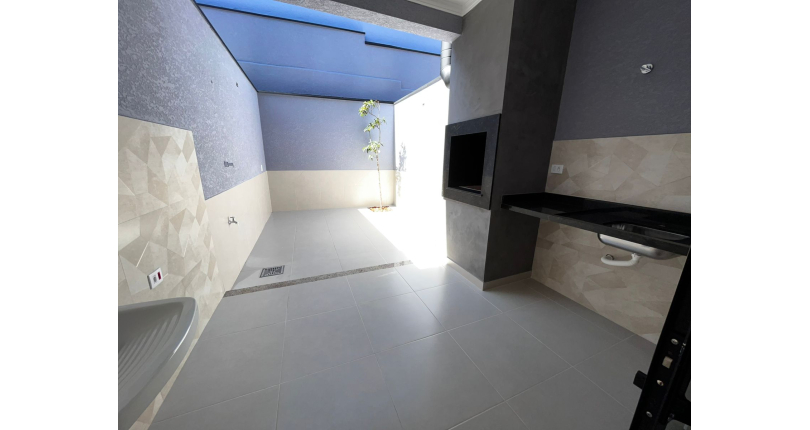 Sobrado novo á venda no Parque São Domingos na Rua Jose Amaro Peçanha 278