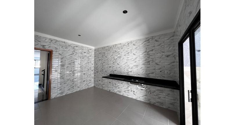 Sobrado novo á venda no Parque São Domingos na Rua Jose Amaro Peçanha 278