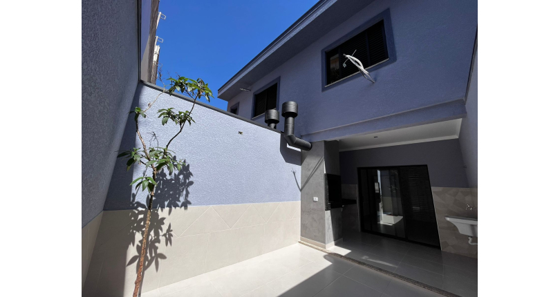 Sobrado novo á venda no Parque São Domingos na Rua Jose Amaro Peçanha 278,