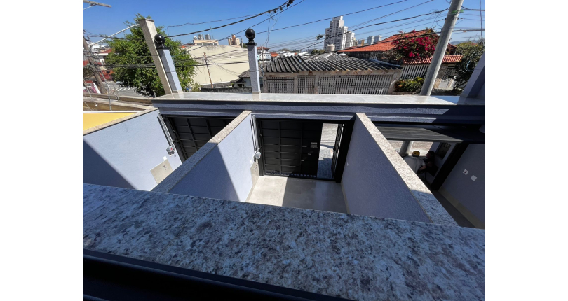 Sobrado novo á venda no Parque São Domingos na Rua Jose Amaro Peçanha 278