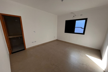 Sobrado novo á venda no Parque São Domingos na Rua Jose Amaro Peçanha 280