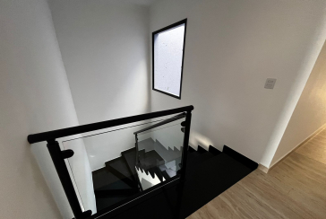 Sobrado novo á venda no Parque São Domingos na Rua Jose Amaro Peçanha 280