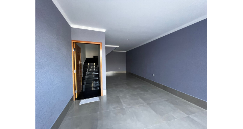 Sobrado novo á venda no Parque São Domingos na Rua Jose Amaro Peçanha 280