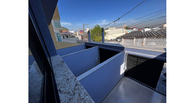 Sobrado novo á venda no Parque São Domingos na Rua Jose Amaro Peçanha 280